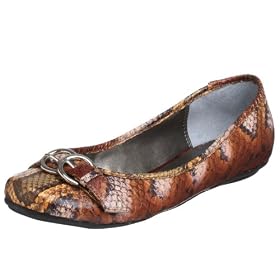Two Lips Women's Asp Flat