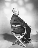 ALFRED HITCHCOCK 8X10 B&W PHOTO