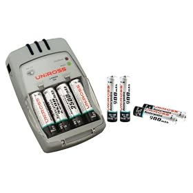 UniRoss X-Press 700 Battery Charger inc 4 x AA 2500 mAh Rechargeable Batteries