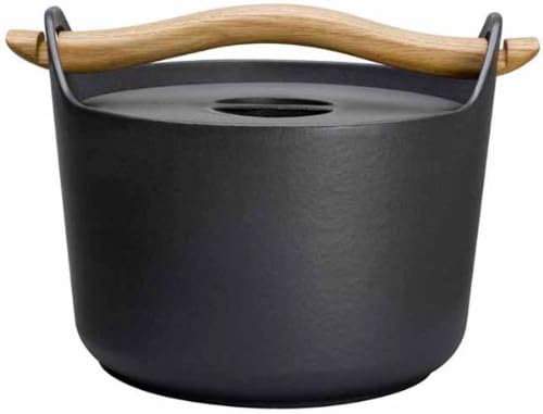 Iittala Cookware Sarpaneva Cast Iron Casserole 3Qt by IITTALA COOKWARE