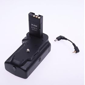 Neewer Battery Grip for Nikon D5000 Digital Camera