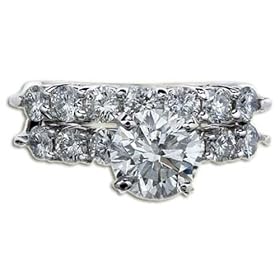 ROUND DIAMOND ENGAGEMENT RING SET 18K ROUND DIAMOND ENGAGEMENT RING SET 18K
