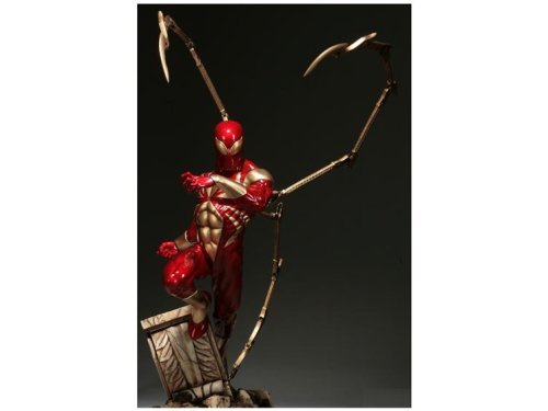Marvel Iron Spider Man Comiquette Statue
