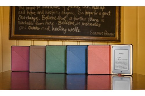 Pad & Quill Mini Keeper for Kindle Touch - Cranberry Red Interior Color