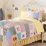 Girl's Doll Dress Theme Patchwork Quilt - Twin Quilt (Doll Dresses) 66 x 86