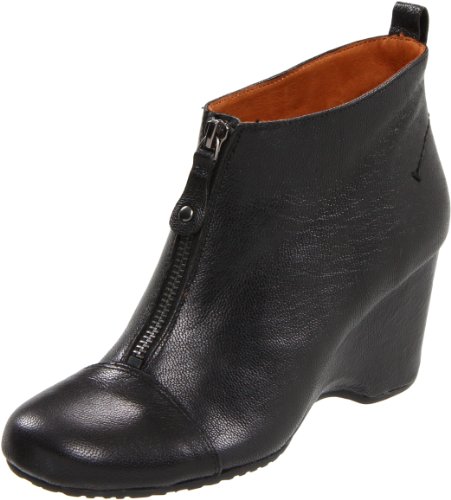 Gentle Souls Women's Ridgual Ankle Boot