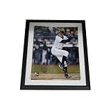 Seattle Mariners Autograph Ichiro Baseball. MLB Authenticated.
