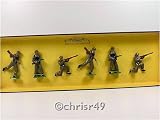 BRITAINS 8803 BRITISH INFANTRY ACTIVE SERVICE MIB
