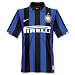 Jungen-ModellZeige der Welt in diesem authentischen Kurzarm-Jersey, dass du ein wahrer Fan von Inter 
Mailand bist.        Dri-FIT-Gewebe transportiert Feuchtigkeit nach au�en.    Verl�ngerter 
R�ckenabschluss und Raglan-�rmel f�r bequeme Passform.    Mesh-Eins�tze an den Seiten f�r 
Atmungsaktivit�t und cooles Spiel.    Vereinsaufn�her auf der linken Brust r�ckt dein Team in den 
Mittelpunkt.    Material:Body: Nike Sphere Dry 100% PolyesterPanels: Dri-FIT 100% 
Polyester-Knit-Mesh