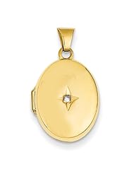 14k Yellow Gold Oval Diamond Locket. Metal Wt- 0.74g