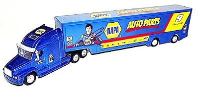 AUTOGRAPHED 2014 Chase Elliott #9 NAPA Auto Parts Racing (Nationwide Series Champion) 1/64 Lionel Transporter Hauler Diecast with COA (Limited Edition)