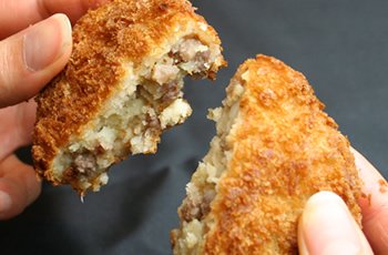 お肉屋さんの神戸牛コロッケ