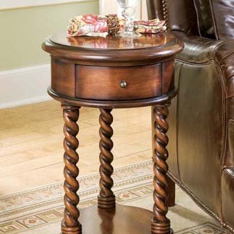 Round Accent Table by Shown (500-50-702)