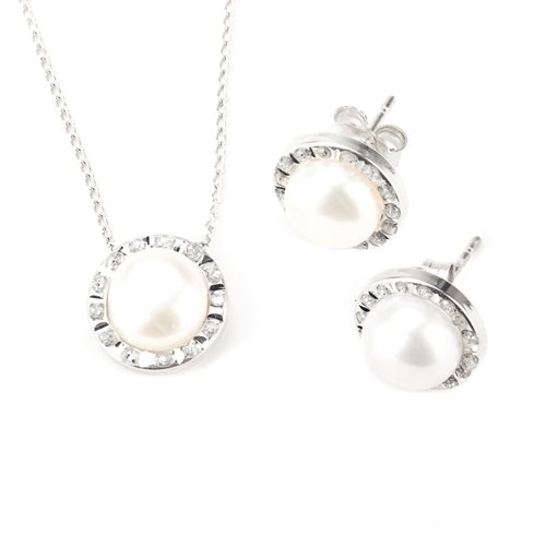Click here for Diamond Mystique � Platinum Over Sterling Silver D... prices