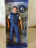 The Bill TV FEMALE POLICE SERGEANT WITH DARK HAIR FIGURE with handcuffs & more in full uniform