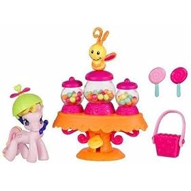 <b>My Little Pony Ponyville Sharing Sweets with Fluttershy</b>
