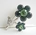 Women Crystal Fashion Flower Brooch w/ Silver plated Stem & Leaf PIn/Brooch (BRAND NEW) Image