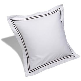 Pinzon 400-Thread-Count Egyptian Cotton Sateen Hotel 18inch Decorative Pillow