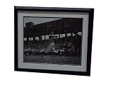 New York Yankees Unsigned Joe Dimaggio 16x20 Framed