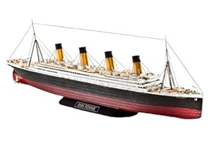 Revell 05210 - Modellino del Titanic, scala 1:700