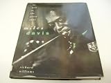Miles Davis : the man in the green shirt