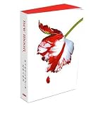 New Moon by Stephenie Meyer - New White Cover, Red Pages Edition (Twilight Saga, New Moon)