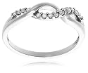 10k Choice of White or Yellow Gold Diamond Infinity Twist Ring (1/6 cttw, I-J Color, I3 Clarity)