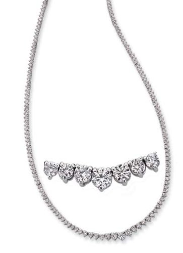 14k White Three Prong 8.2 Ct Diamond Necklace 