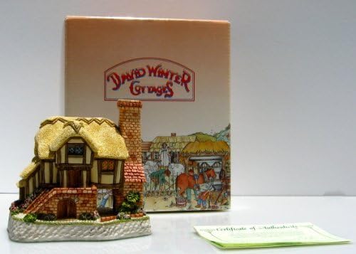 Whileaway Cottage David Winter Cottages Collectors Guild, Issued 1994