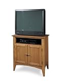 Riverside Furniture 5825 Bay Breeze TV Stand in Casual Light Oak