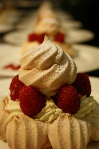 Magic Meringues: The Ultimate Collection of the World's Finest Meringue Recipes