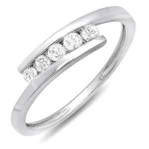 0.25 Carat (ctw) 10k White Gold Round White Diamond Ladies 5 Stone Bridal Promise Ring 1/4 CT (Size 7)