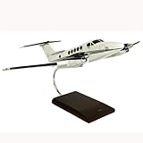 b200スーパーKing Air – 1 / 32スケールモデル