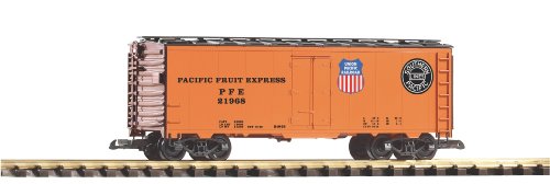 Silvergate Distributors, Inc. PIKO Germany - Union Pacific SP Pacific Fruit Express Steel Refrigerator Wagon