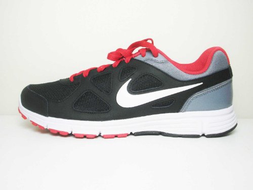 NIKE,Revolution Herrenschuh,schwarz/grausilber/rot/weiß,Größe 42,UK 7,5