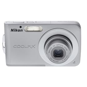 Nikon Coolpix Digital Camera - Silver (S202) by Nikon