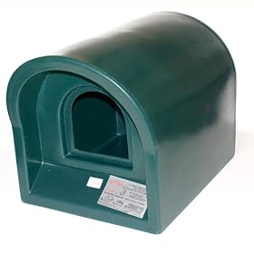 Mr Snugs cat shelter