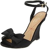 Pour La Victoire Women's Evelia Wedge Sandal