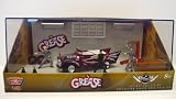 Motormax 1:43 Die-Cast Ford - Grease Diorama 2