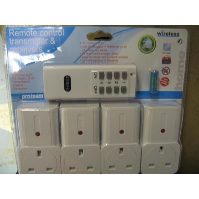 SET OF 4 REMOTE CONTROL WIRELESS SOCKETS WITH 30M RANGE