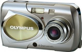 Olympus CAMEDIA C-740 Ultra Zoom - Digital camera - 3.2 Mpix - optical zoom: 10 x - supported memory: xD, xD Type H, xD Type M