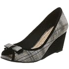 Exchange by Charles David Lass Peep Toe Wedge