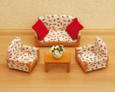 Childrens Toyshop  Toys : Sylvanian Families - 3 Piece Suite
