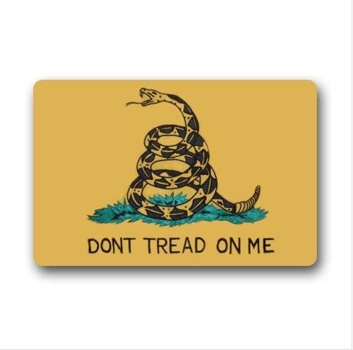 SHININGLY Cool Gadsden Flag Don't Tread On Me Snake Design Custom Non-Woven Fabric Top,Indoors/Outdoors Doormat 23.6 x 15.7