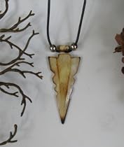 BONE ARROWHEAD BLACK LEATHER NECKLACE