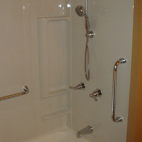 Delta Faucet 75700 Universal Showering Components 7Setting Handshower