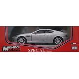 Aston Martin Silver DB9 Coupe 1:24 Scale Model