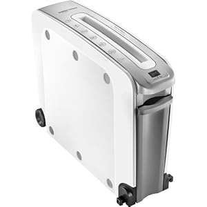 Black and Decker 6-Sheet Crosscut Paper Shredder - White by Black & Decker
