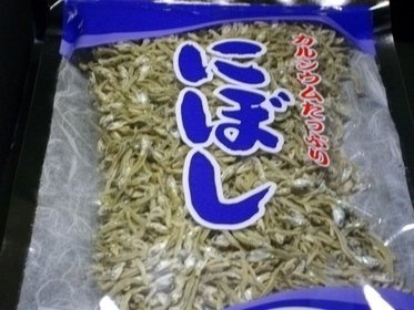 【送料無料】 特選！！食べるいりこ長崎産 かえりいりこ１００ｇ　そのまま食べられます。