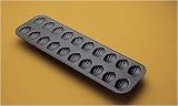 Review Paderno World Cuisine  / Paderno World Cuisine 47732-20 Non-Stick Madeleine Sheet, 1 5/8